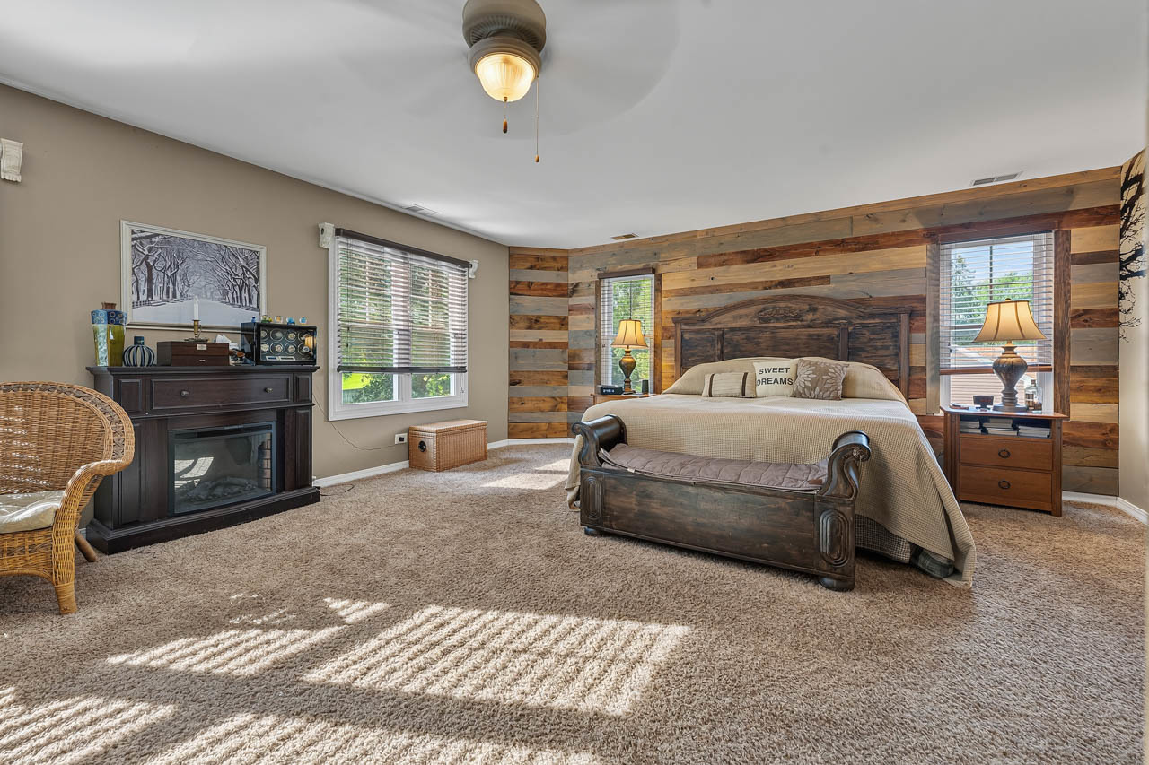 110 Rolling Knolls Avenue Property Photo 30