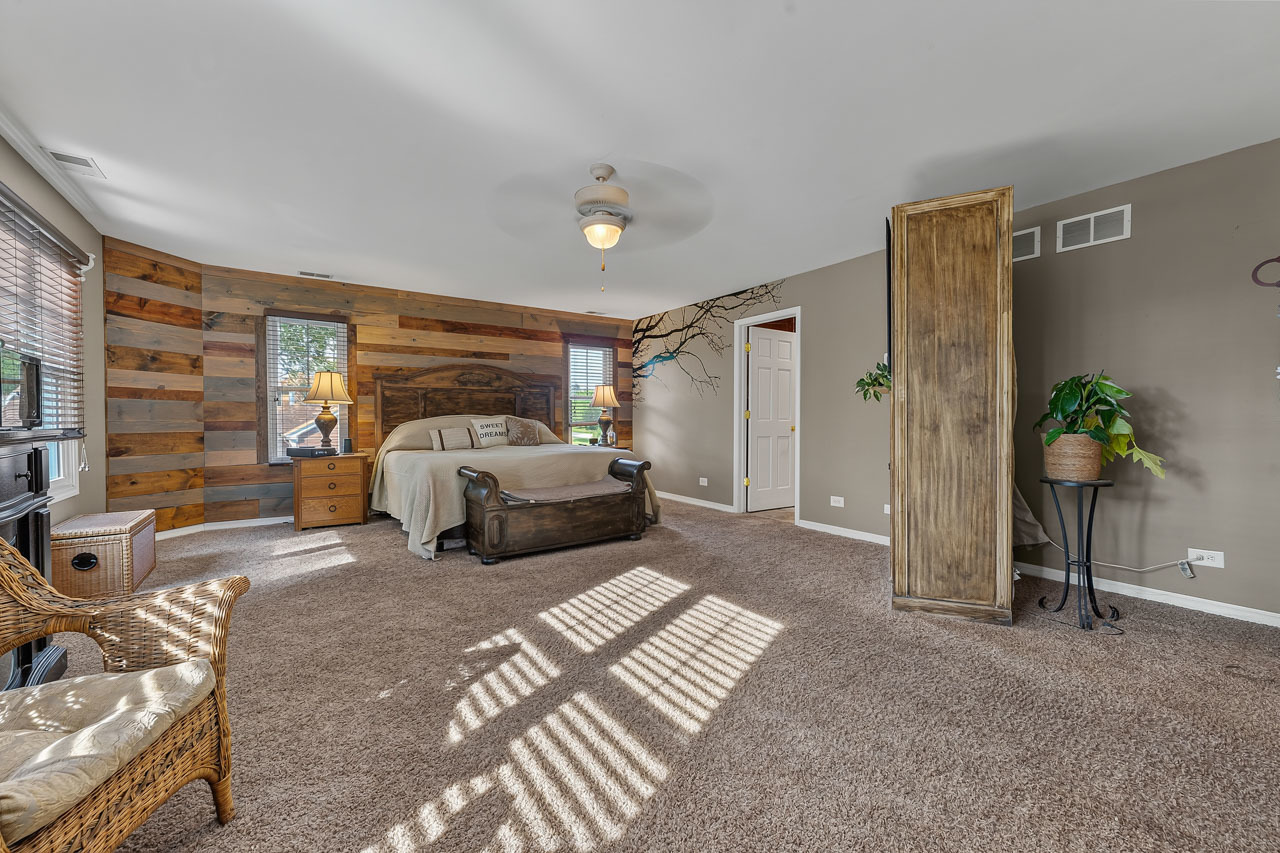 110 Rolling Knolls Avenue Property Photo 31