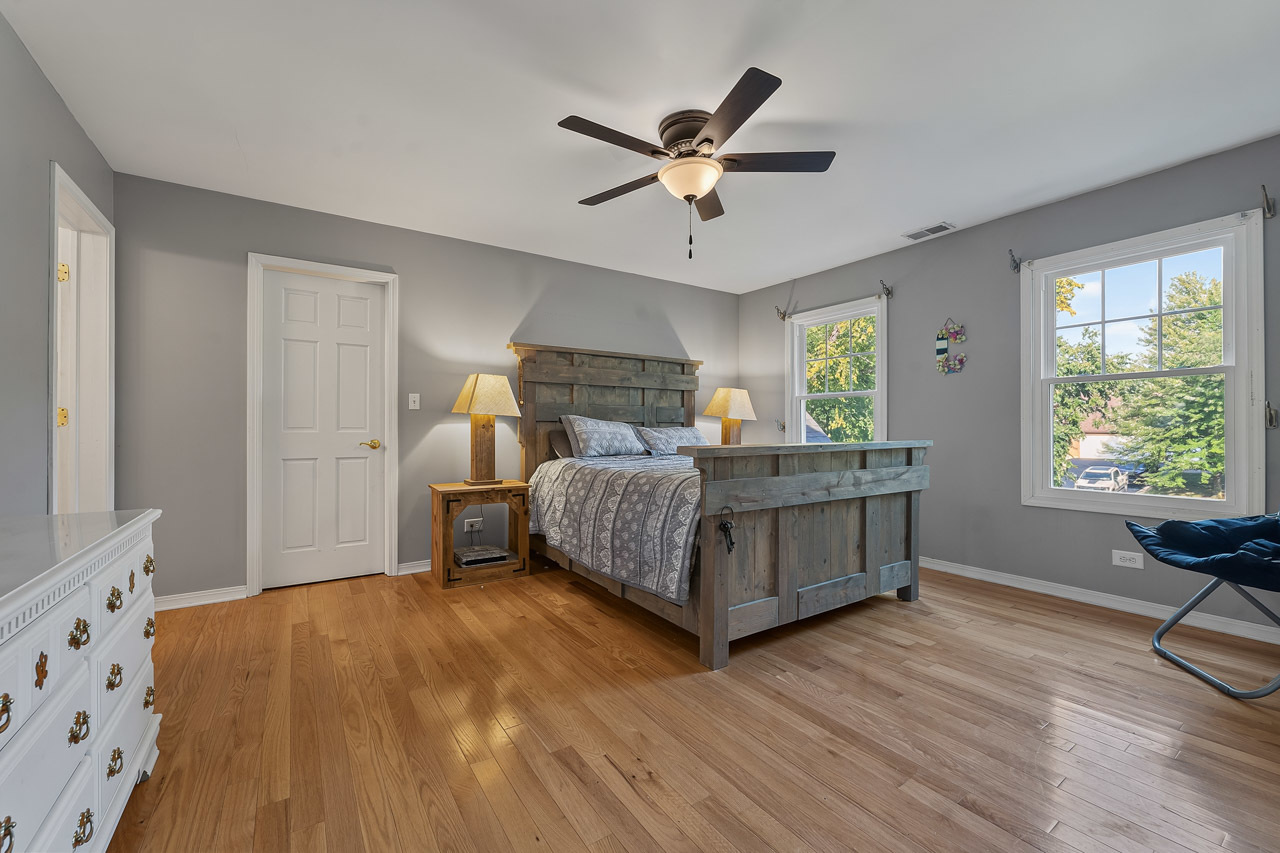 110 Rolling Knolls Avenue Property Photo 37