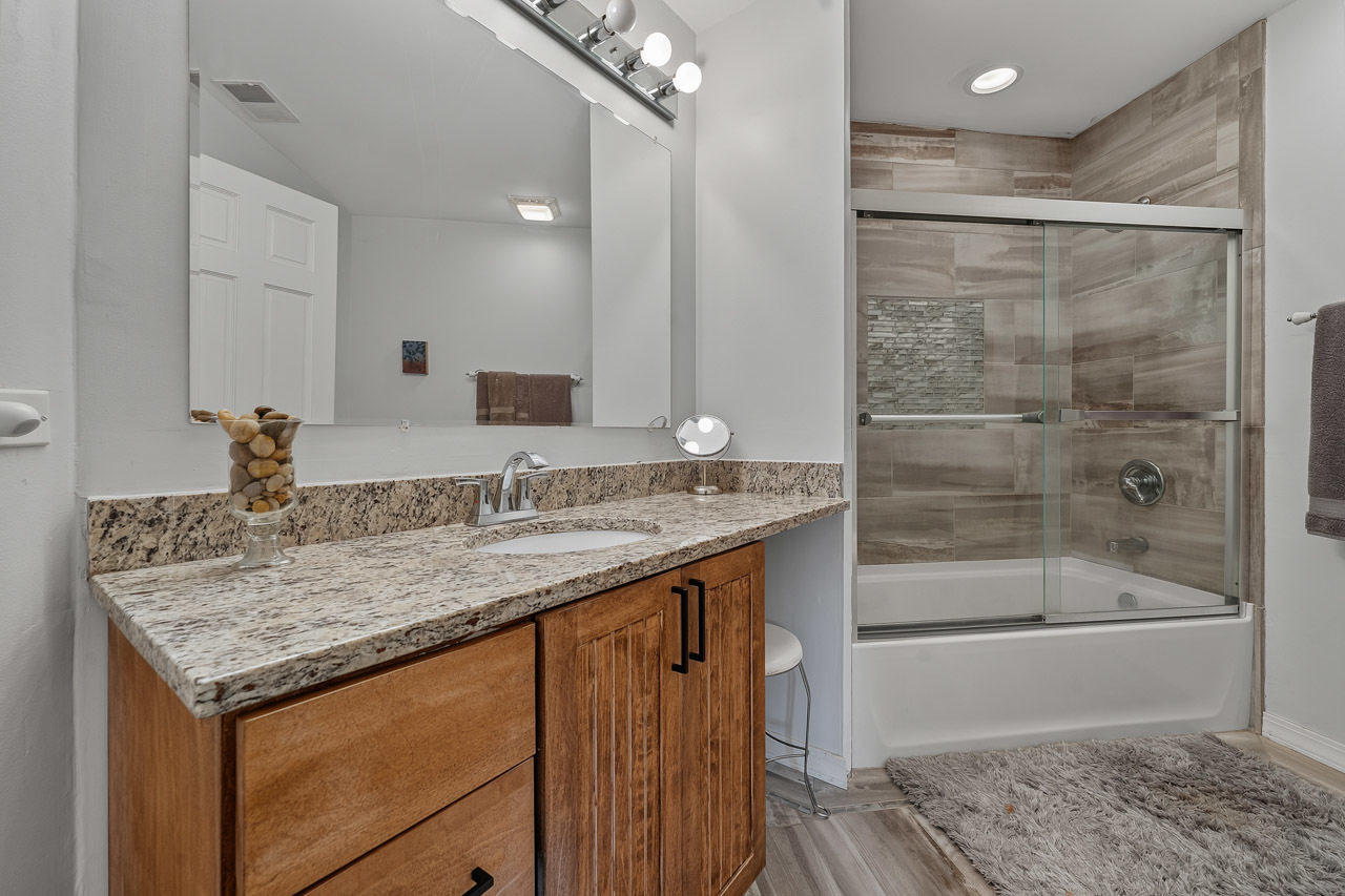 110 Rolling Knolls Avenue Property Photo 38