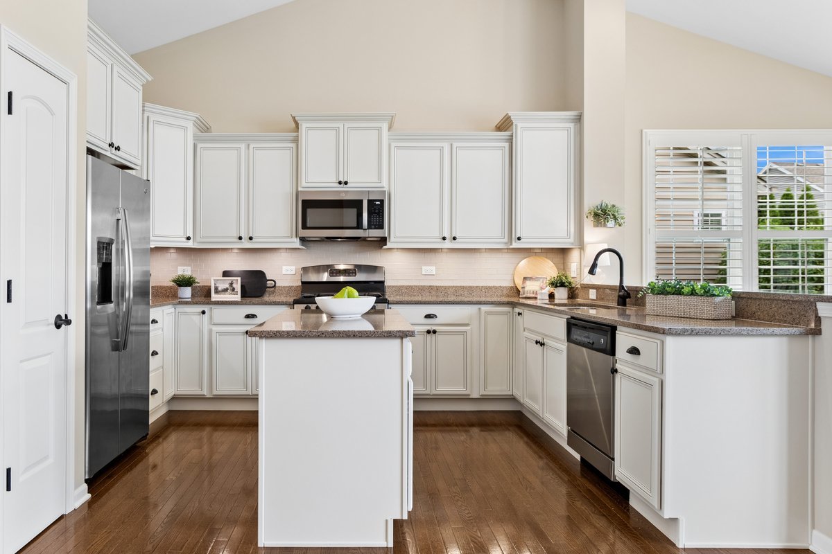 4040 Chesapeake Lane Property Photo 8