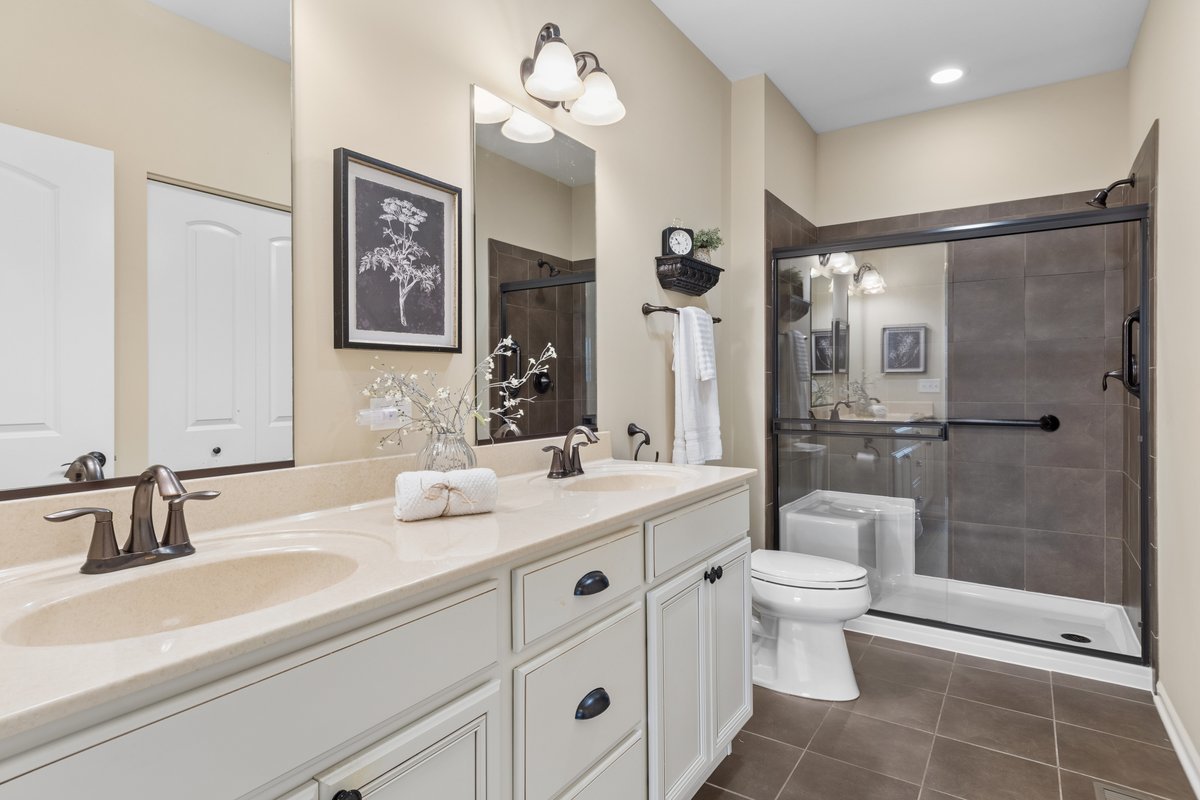 4040 Chesapeake Lane Property Photo 14