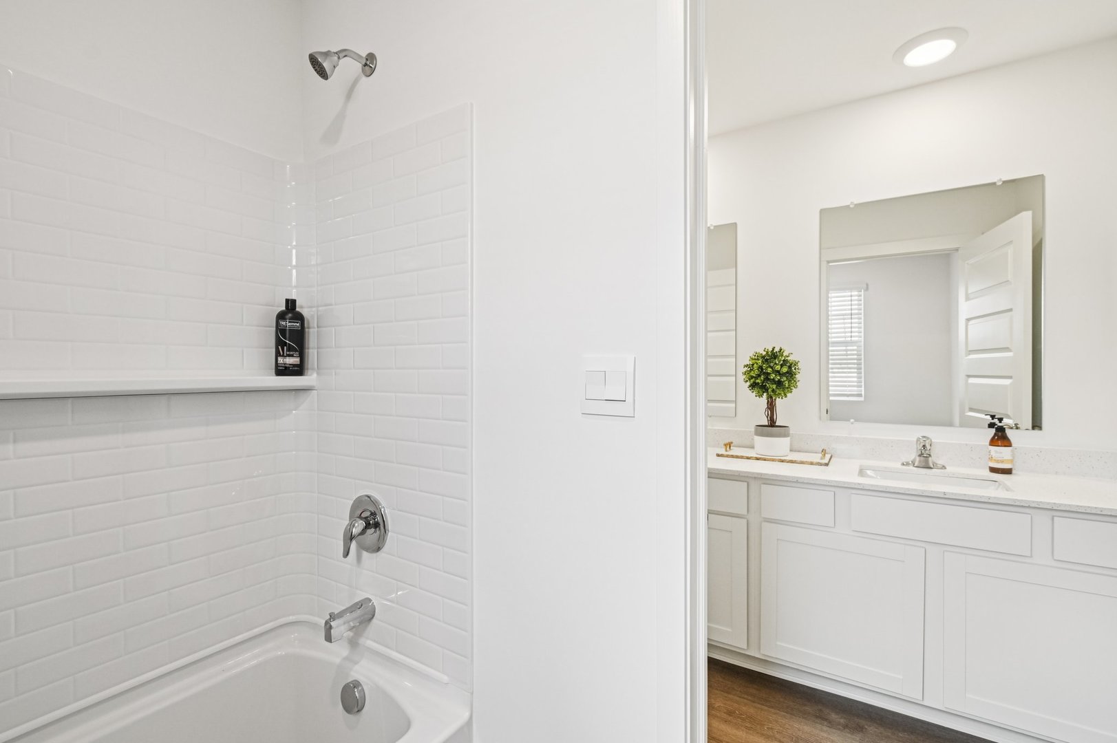 2412 Semillon Street Property Photo 40