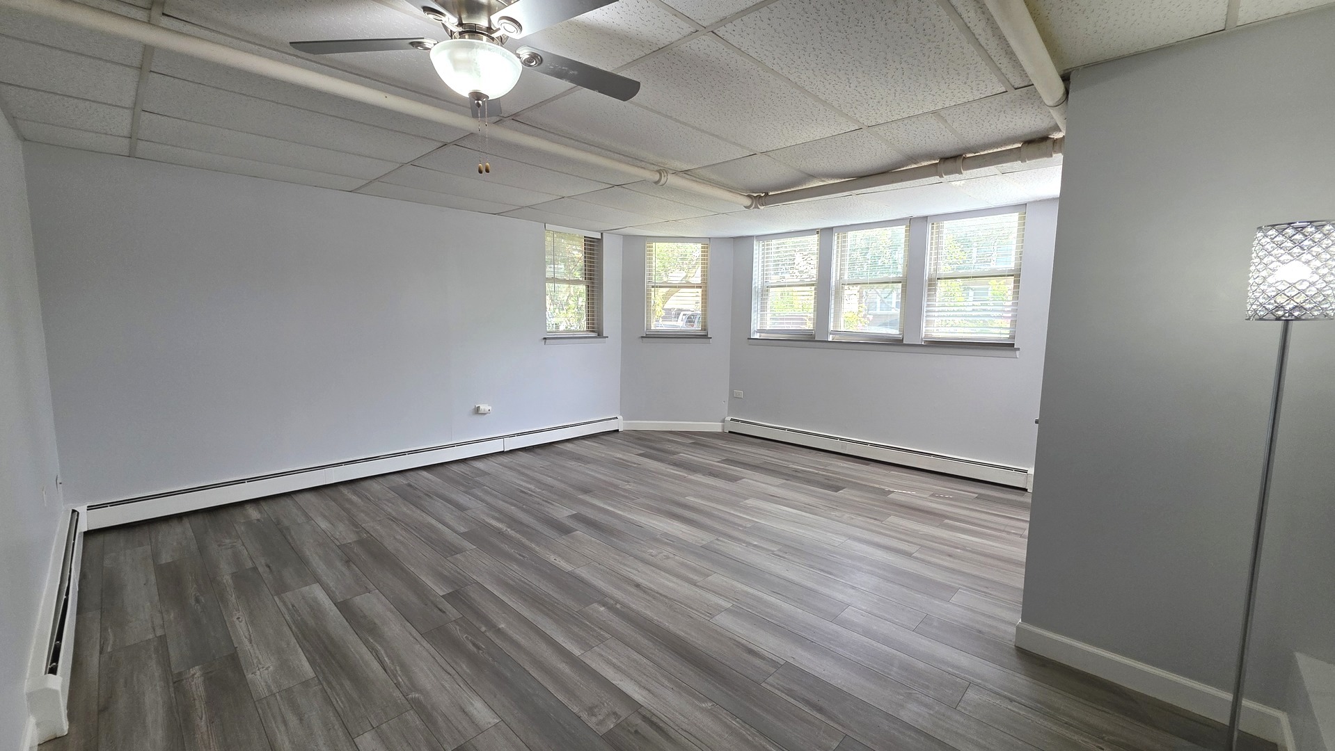 9124 La Crosse Avenue G Property Photo 2