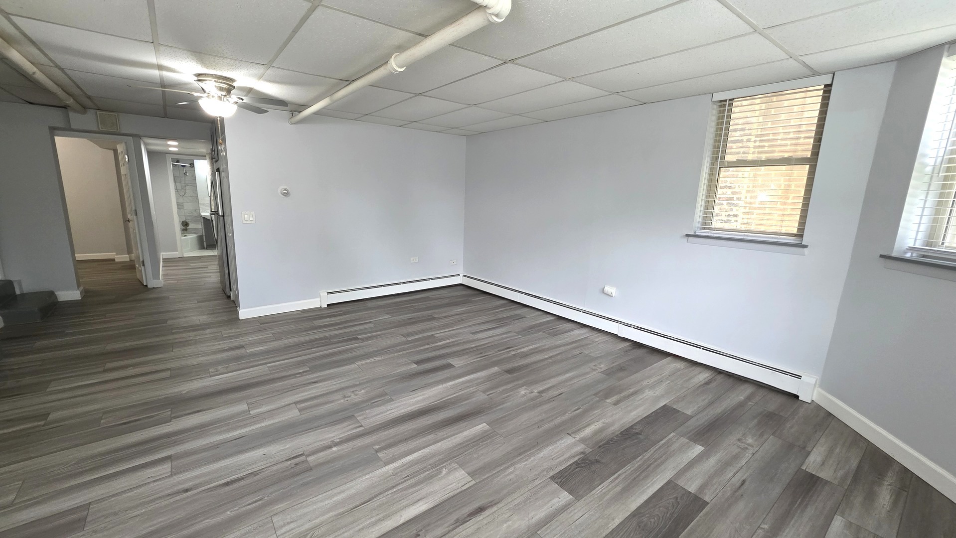 9124 La Crosse Avenue G Property Photo 3