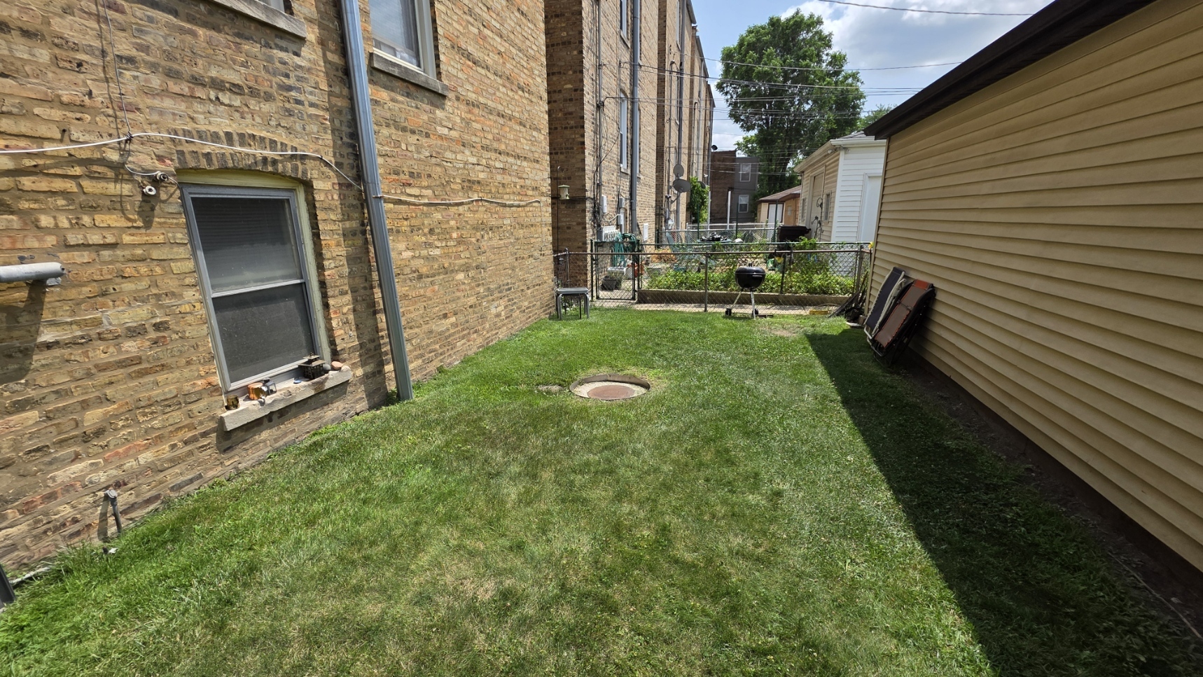 9124 La Crosse Avenue G Property Photo 12