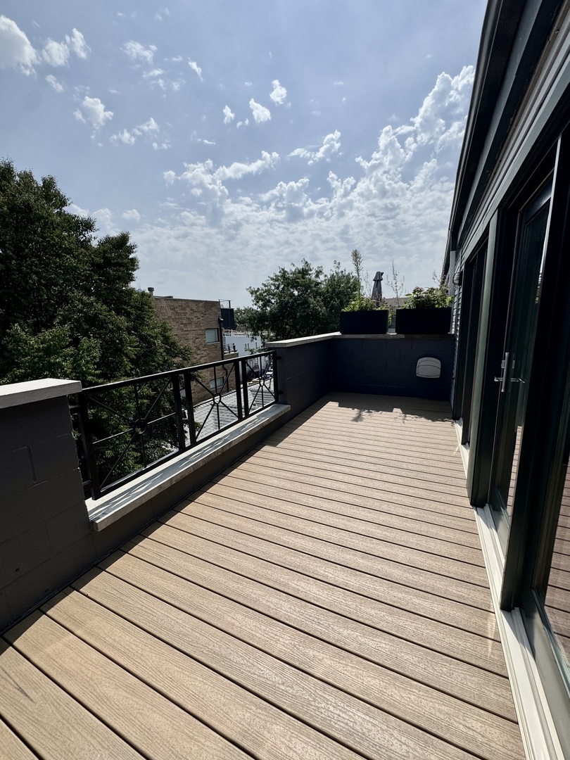 1107 N Wolcott Avenue Property Photo 25
