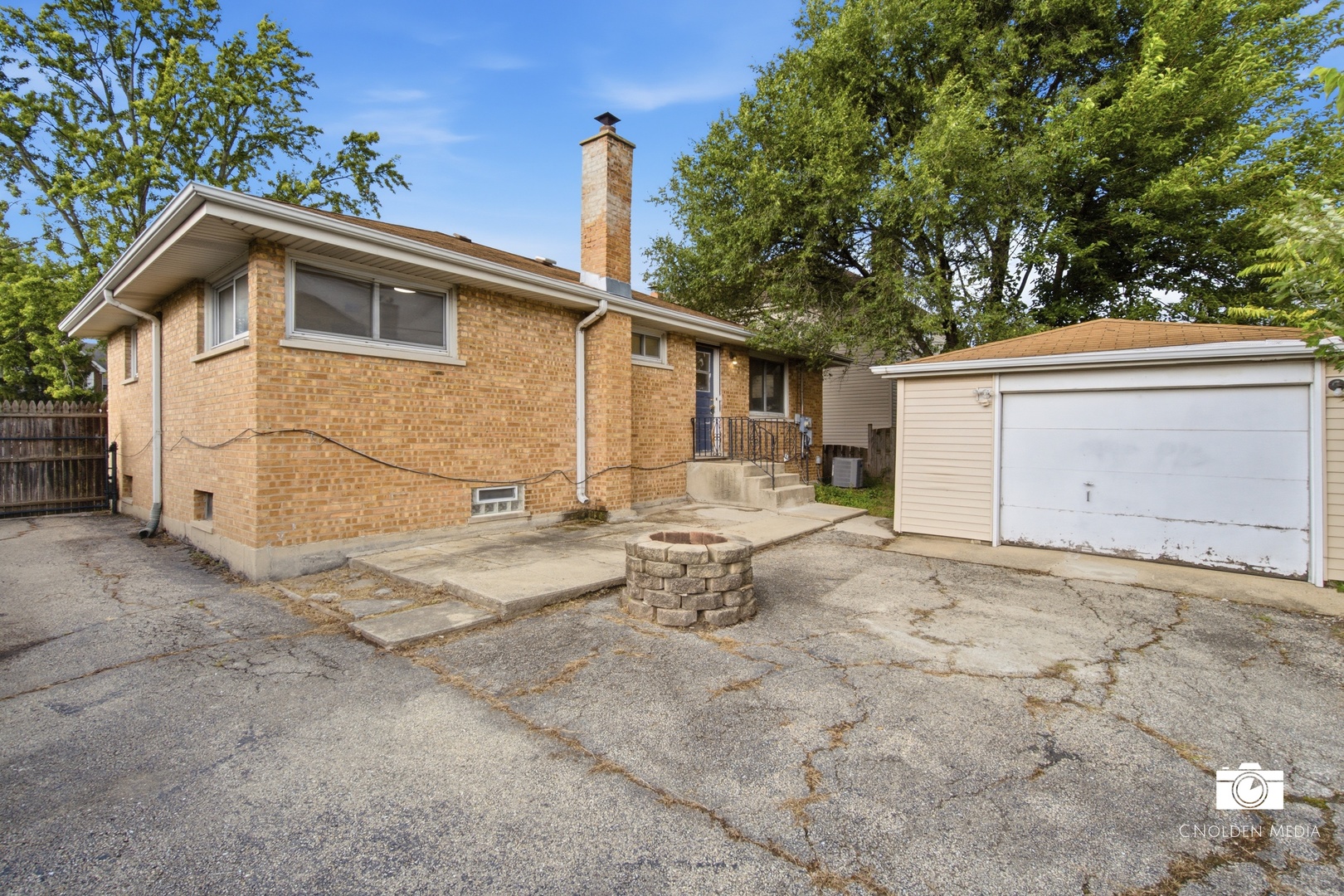 599 N Willow Road Property Photo 34