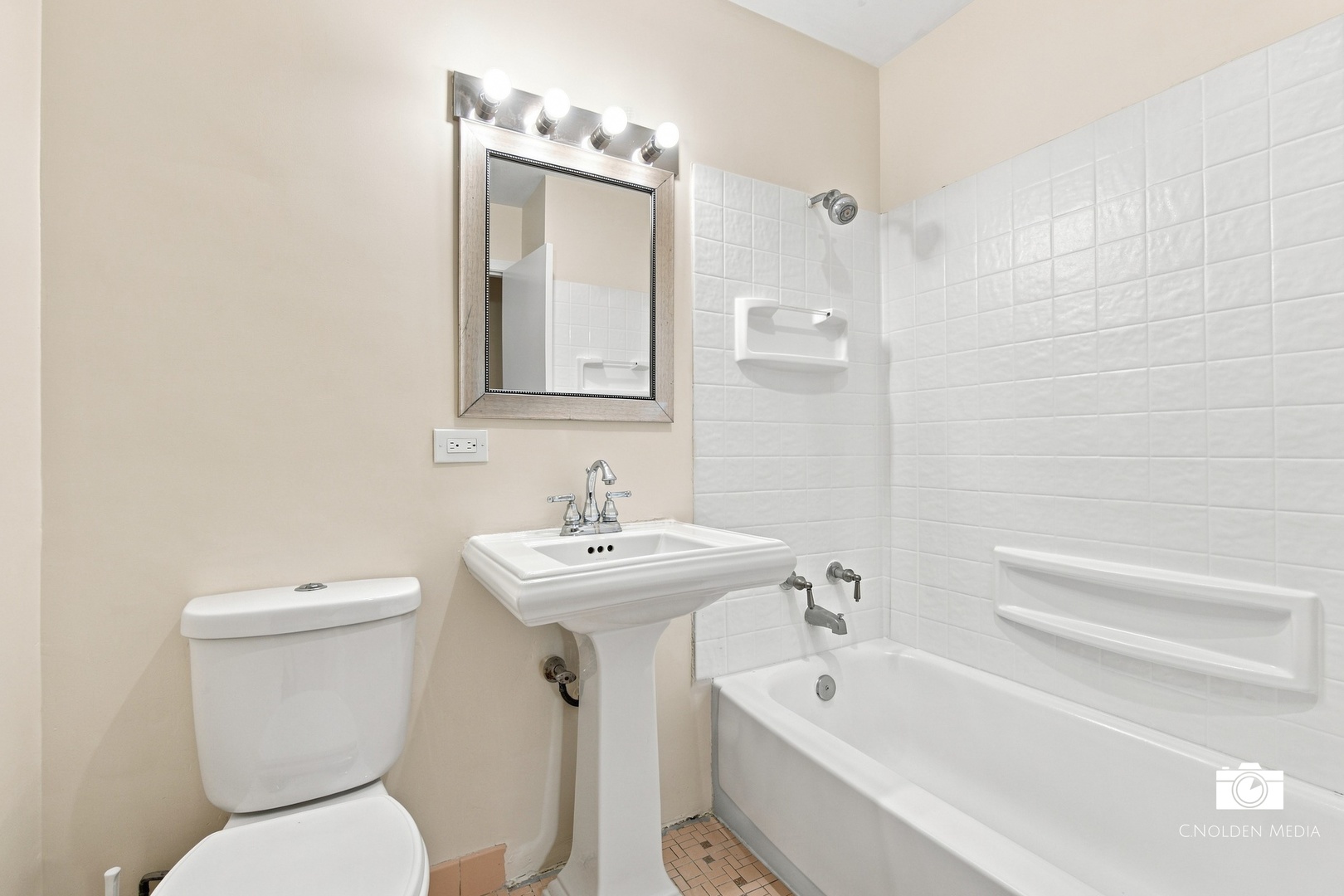 599 N Willow Road Property Photo 35