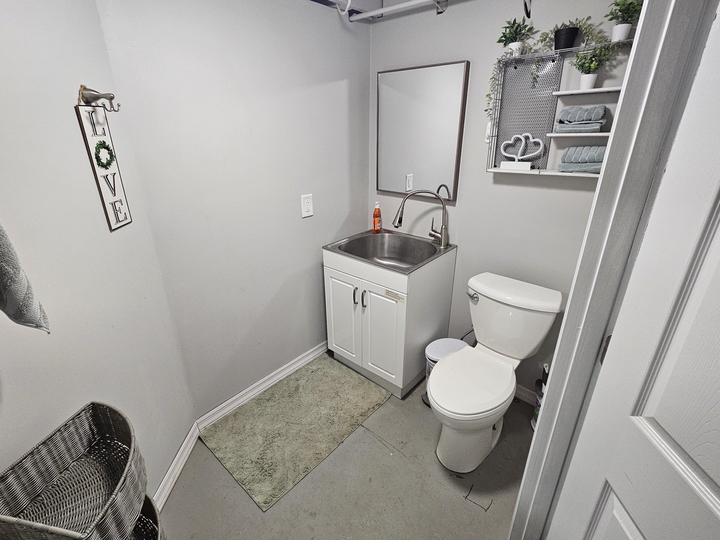 210 C Braeburn Road Property Photo 24