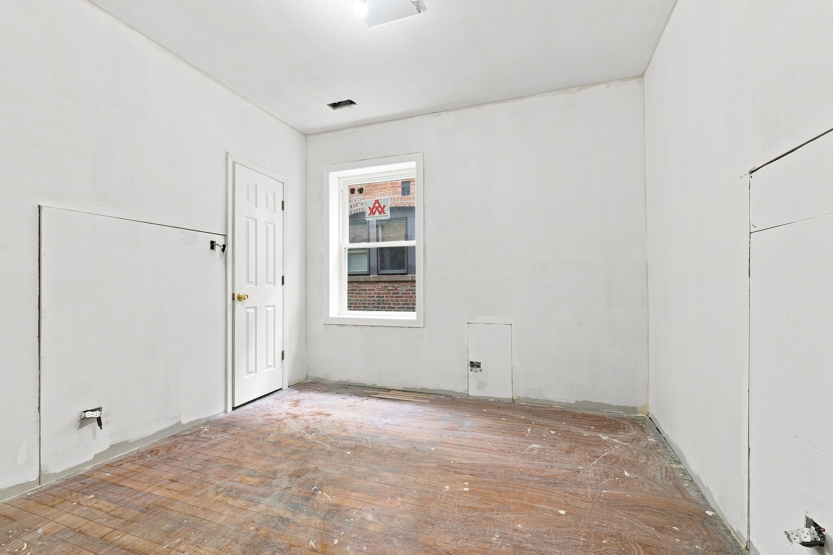 8718 S Kingston Avenue Property Photo 5