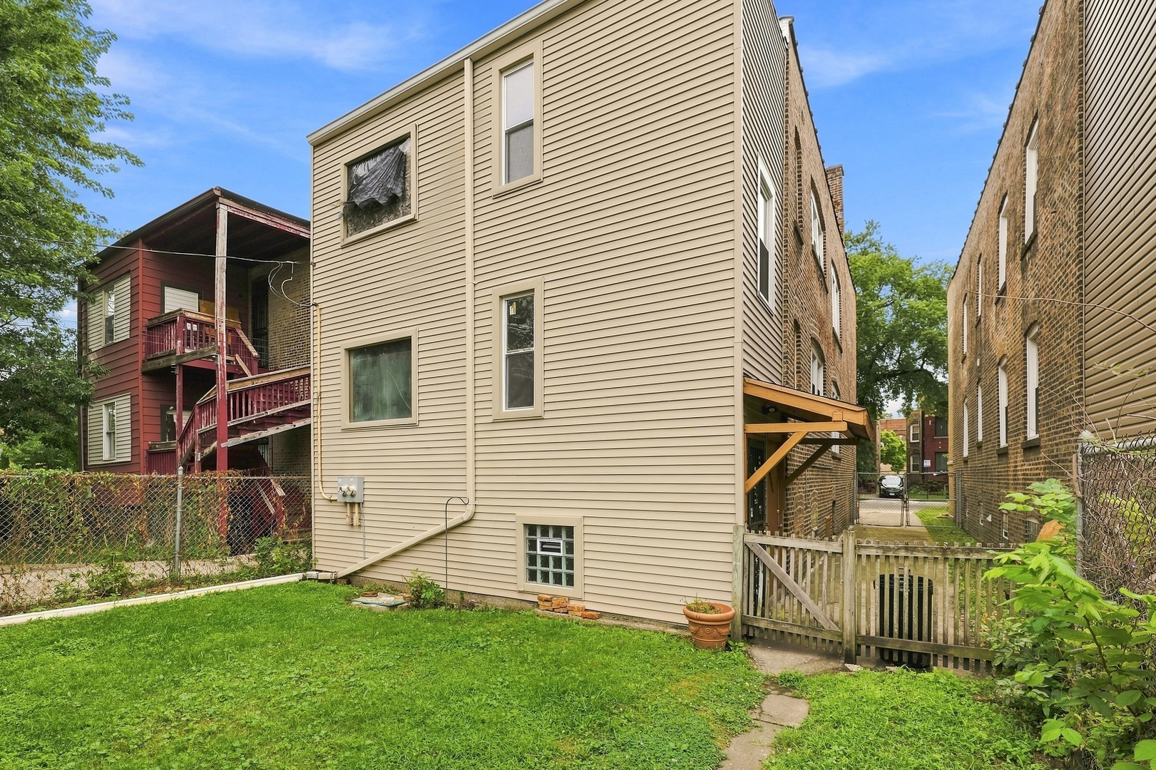 8718 S Kingston Avenue Property Photo 7