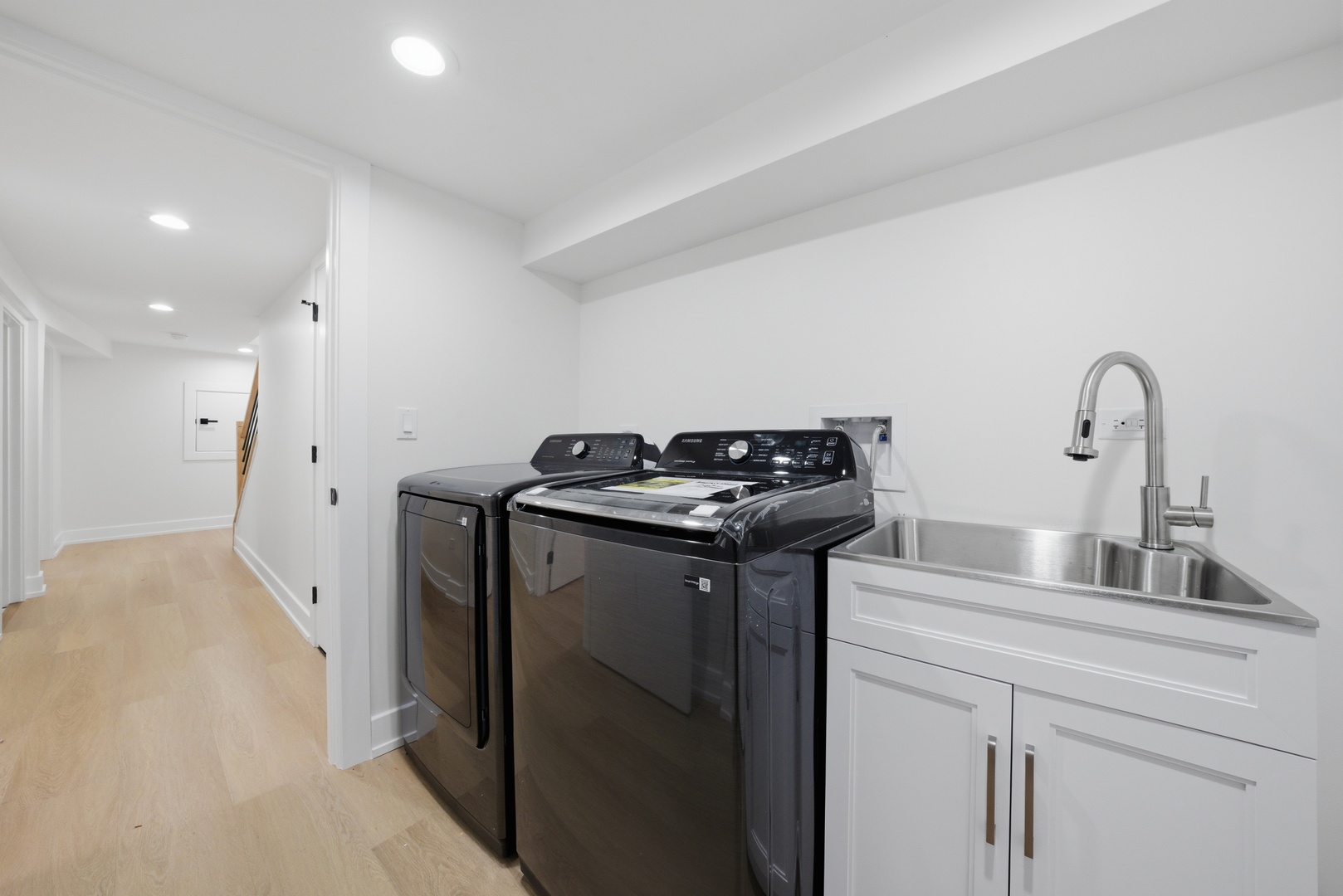 1416 Ridgeland Avenue Property Photo 25