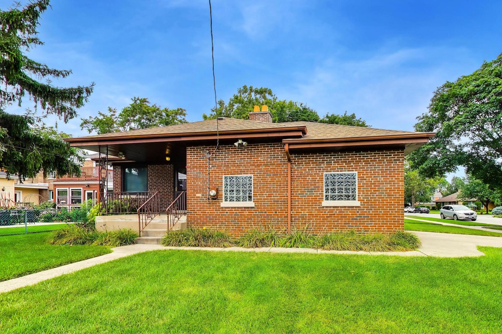 6247 N Leona Avenue Property Photo 35