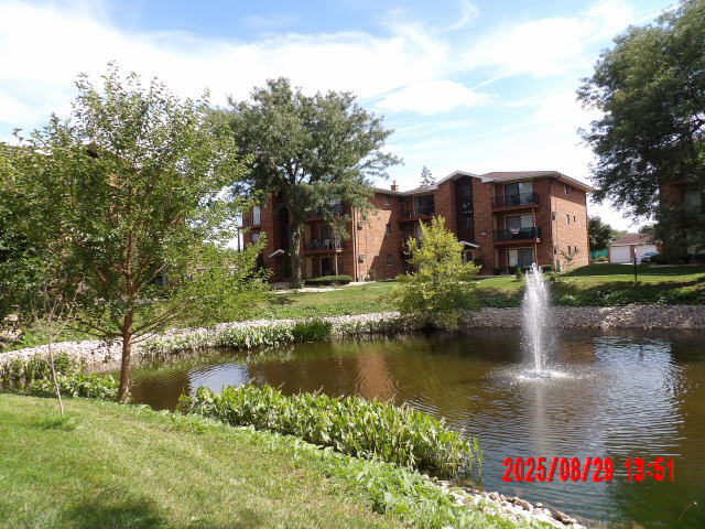 15740 Lake Drive 2cl Property Photo 1