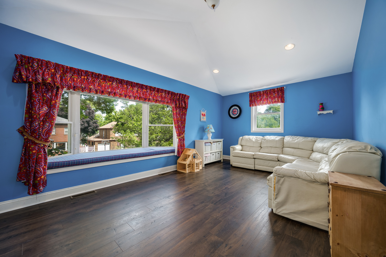2851 W Rascher Avenue Property Photo 35