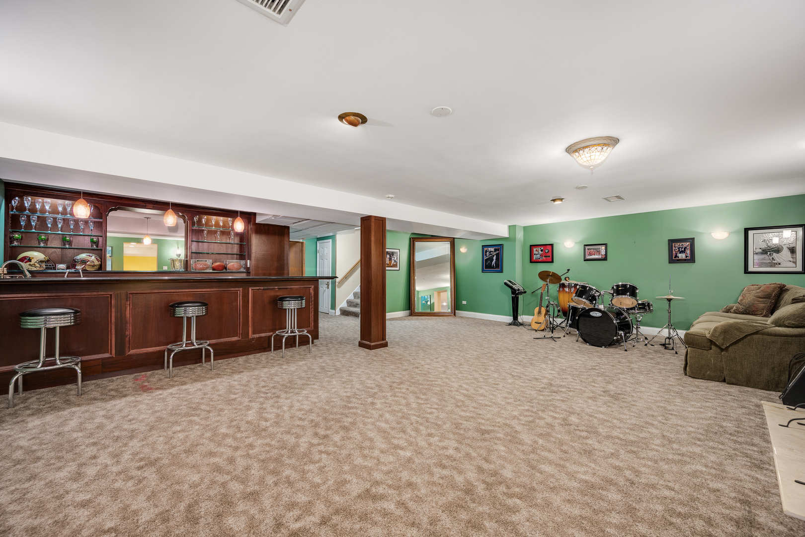 2851 W Rascher Avenue Property Photo 46