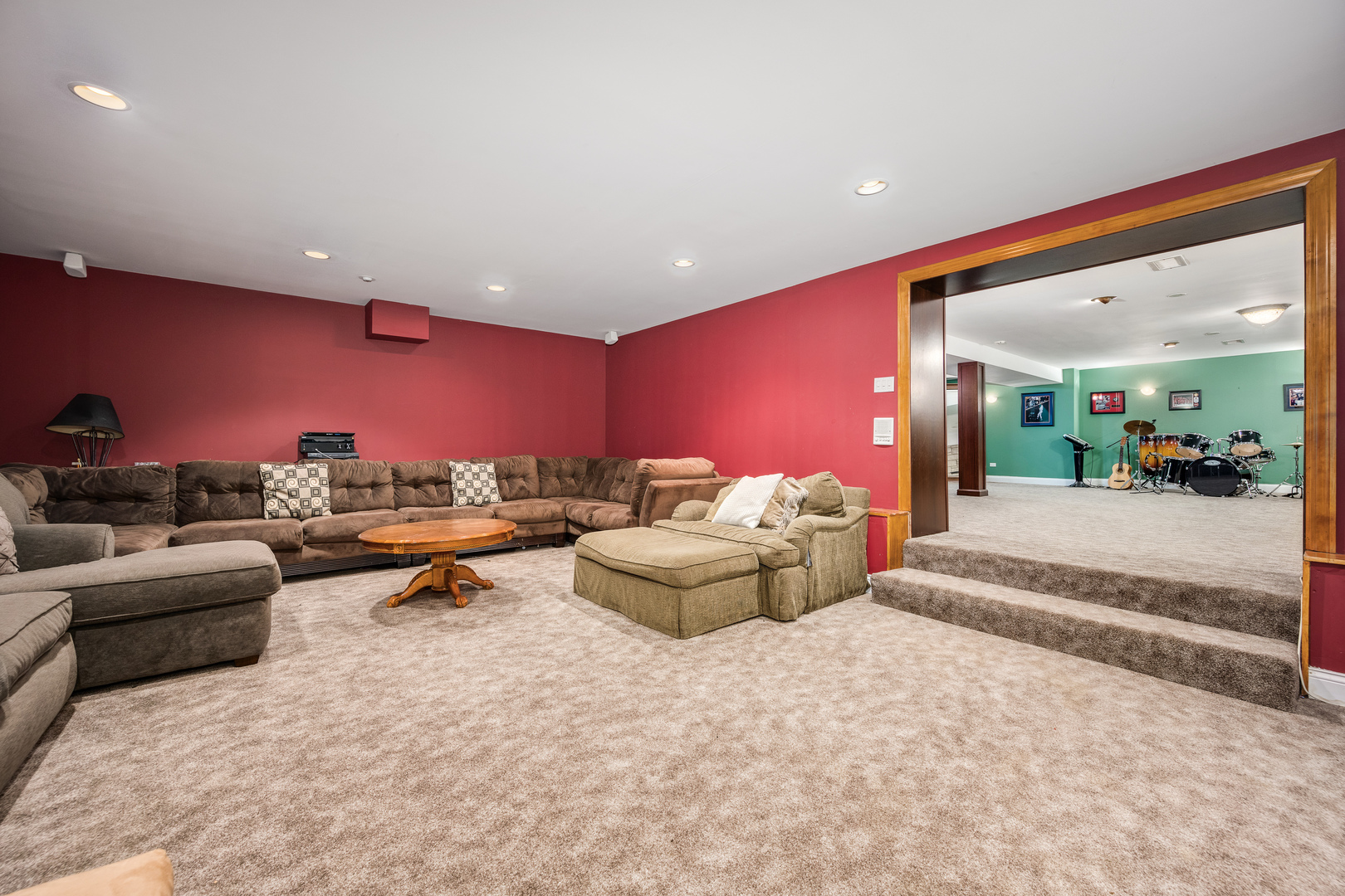 2851 W Rascher Avenue Property Photo 49