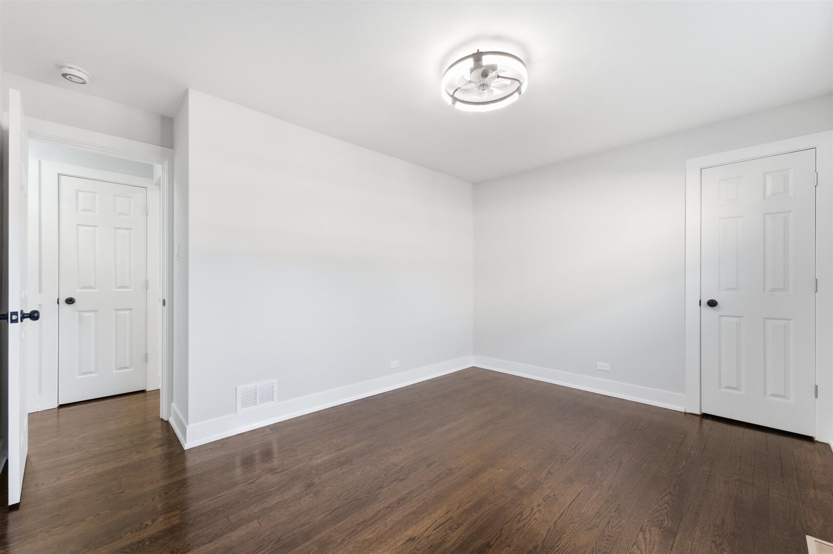 657 E 100th Place Property Photo 15