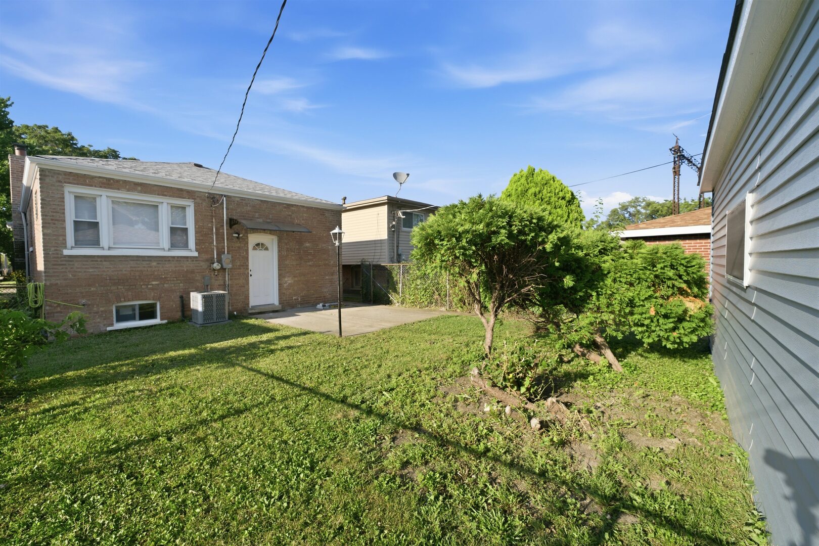 657 E 100th Place Property Photo 28