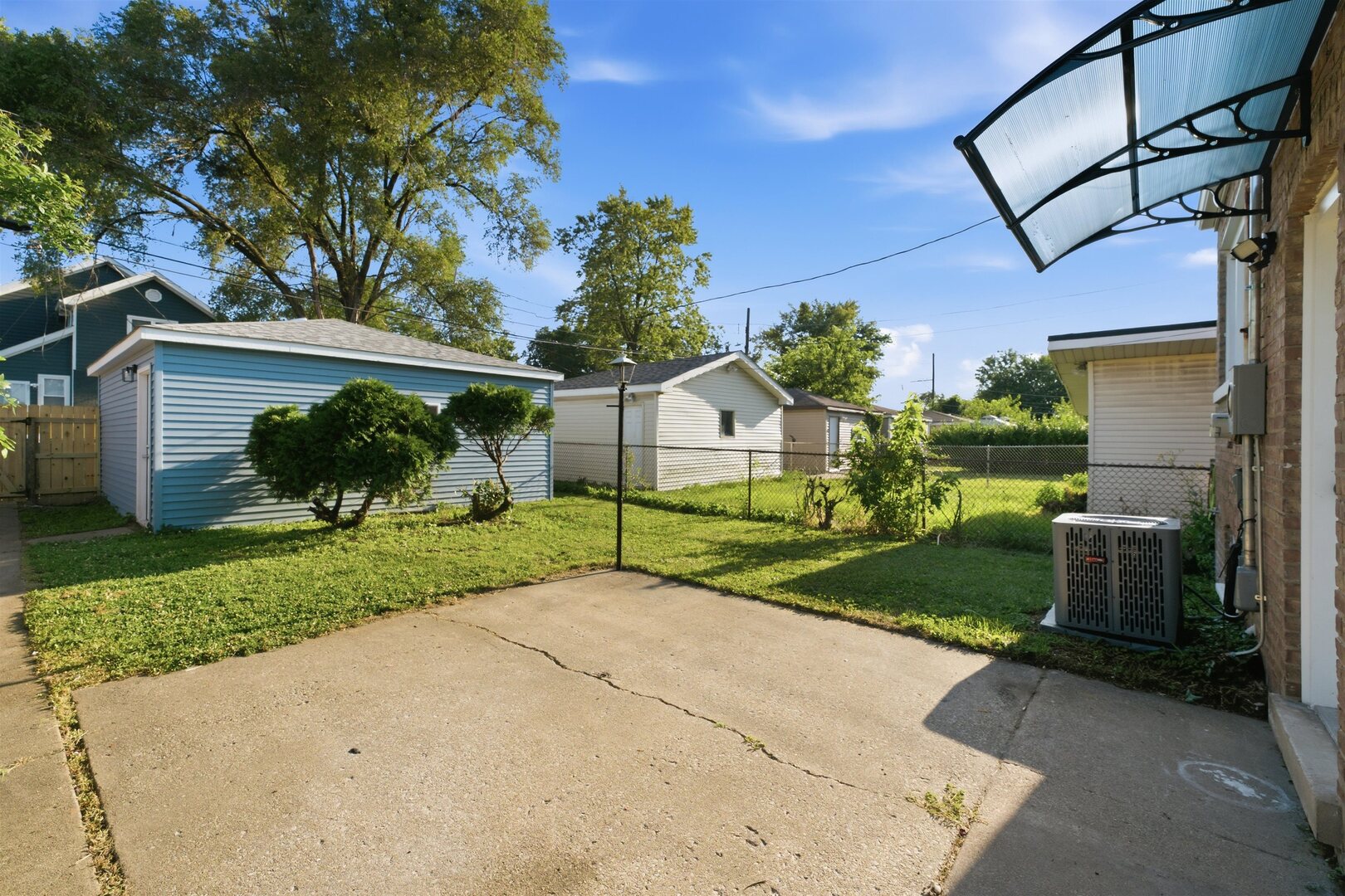 657 E 100th Place Property Photo 29