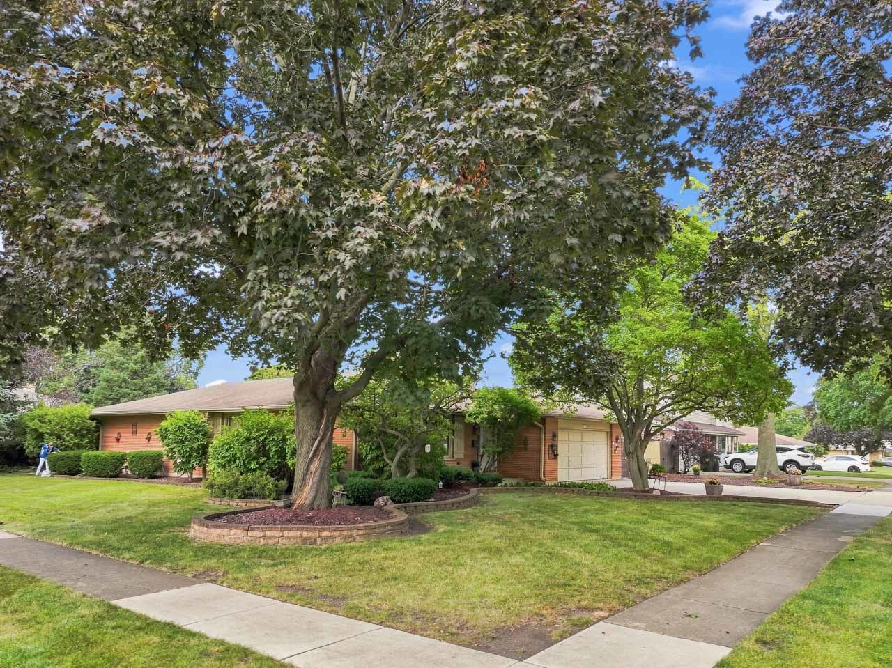 3310 Plum Grove Drive Property Photo 5