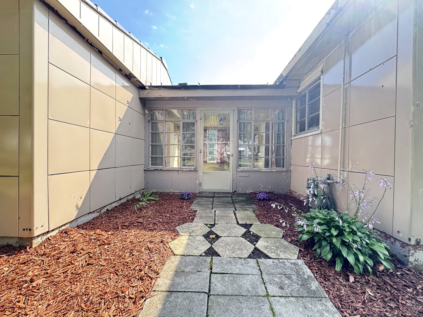 1029 S 5th Street Property Photo 6