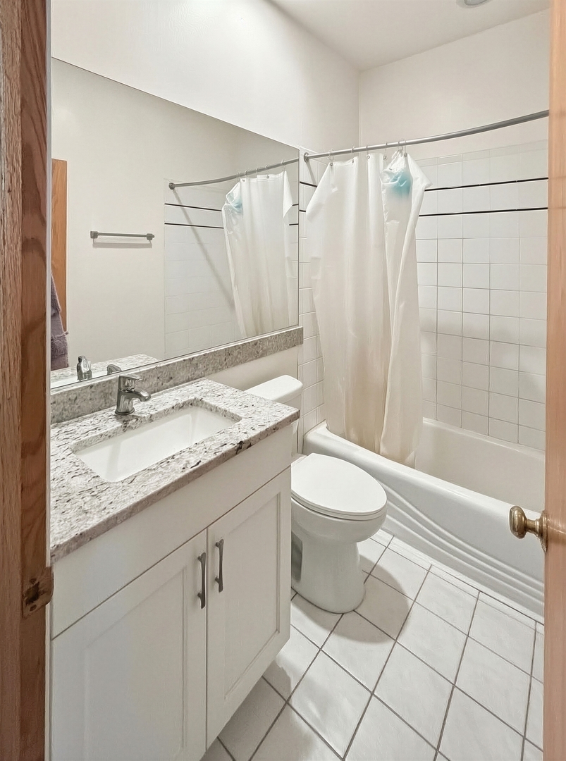 1657 W Wrightwood Avenue 1w Property Photo 8