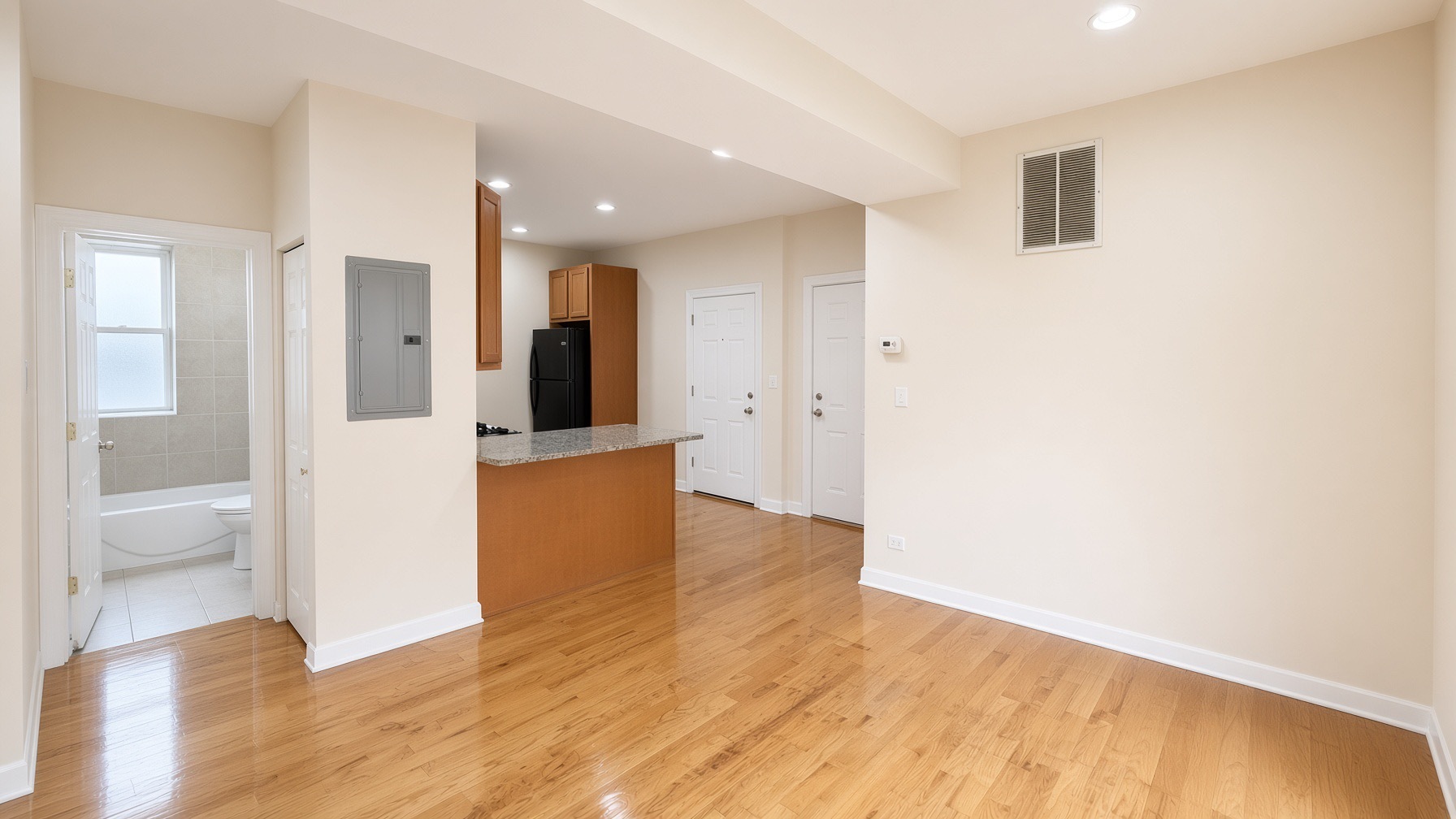 3348 W Wilson Avenue 2n Property Photo 6