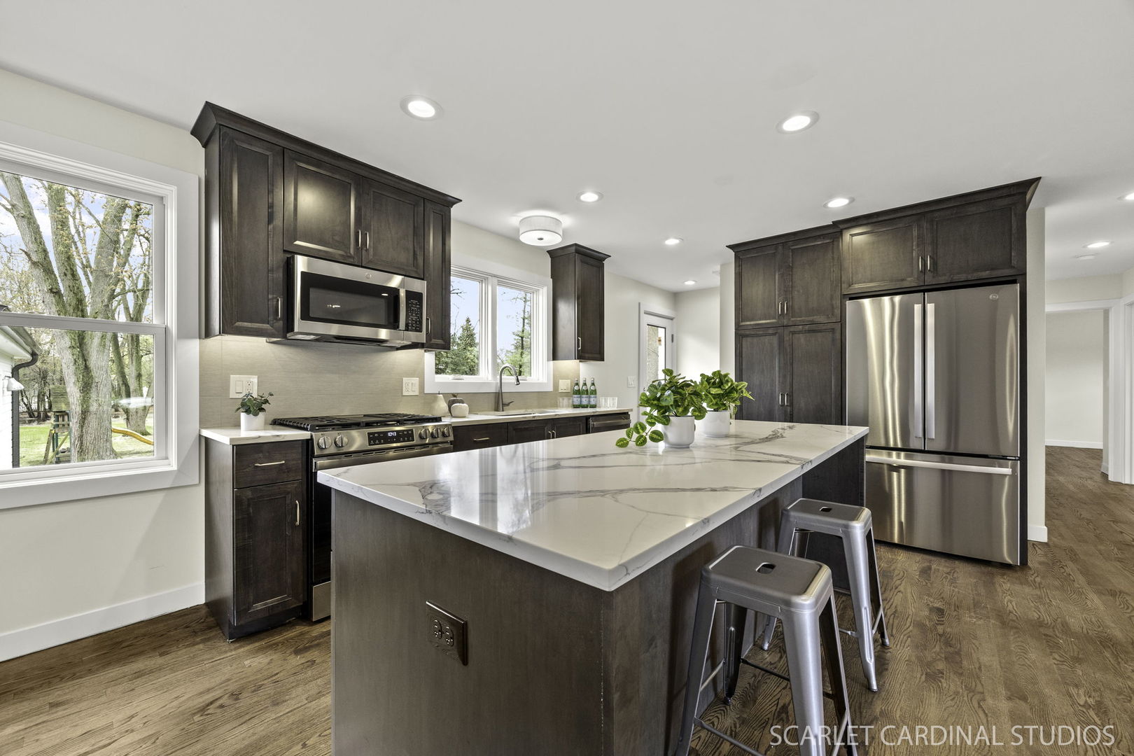1526 E Forest Avenue Property Photo 10