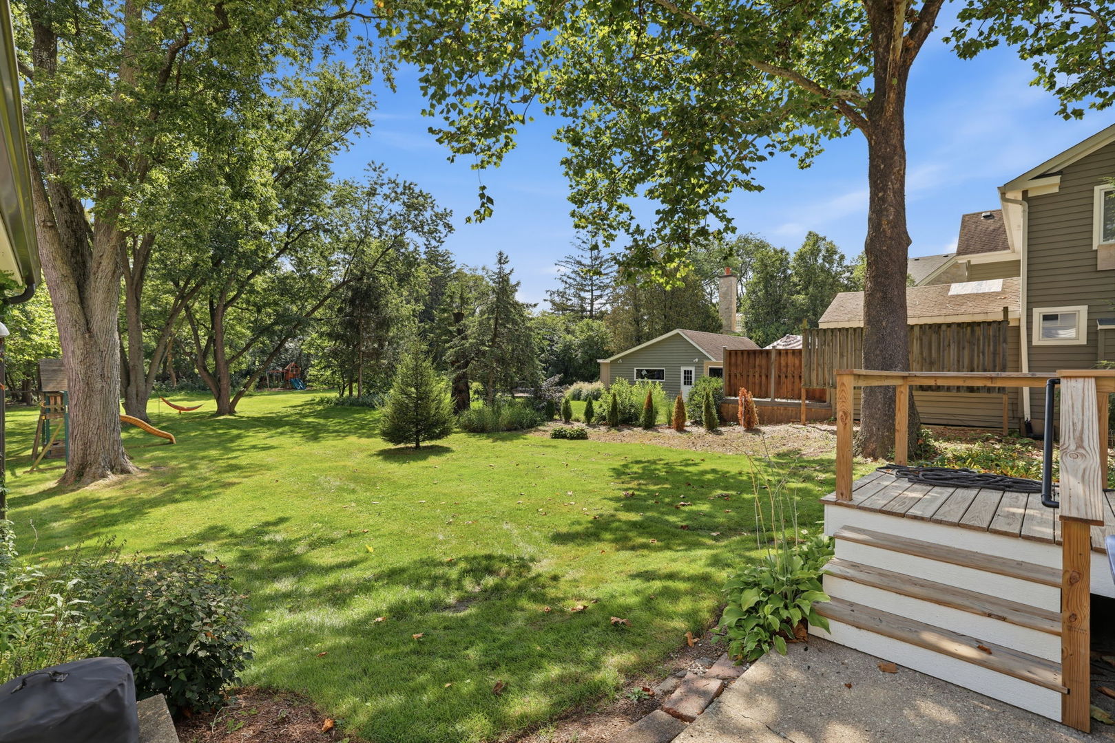 1526 E Forest Avenue Property Photo 19