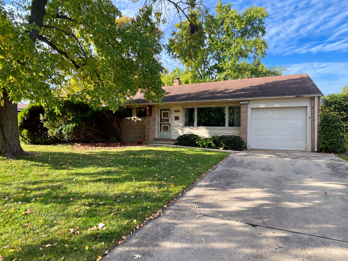 1028 Midway Road Property Photo 1