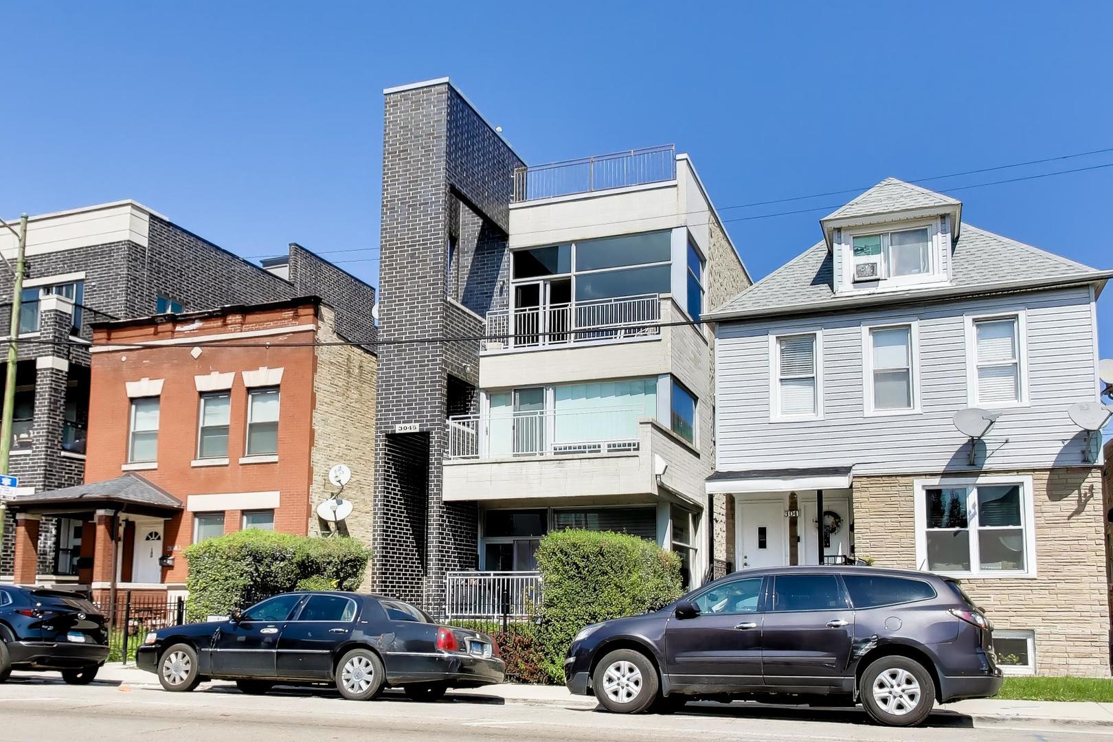3045 N Clybourn Avenue 2 Property Photo 2