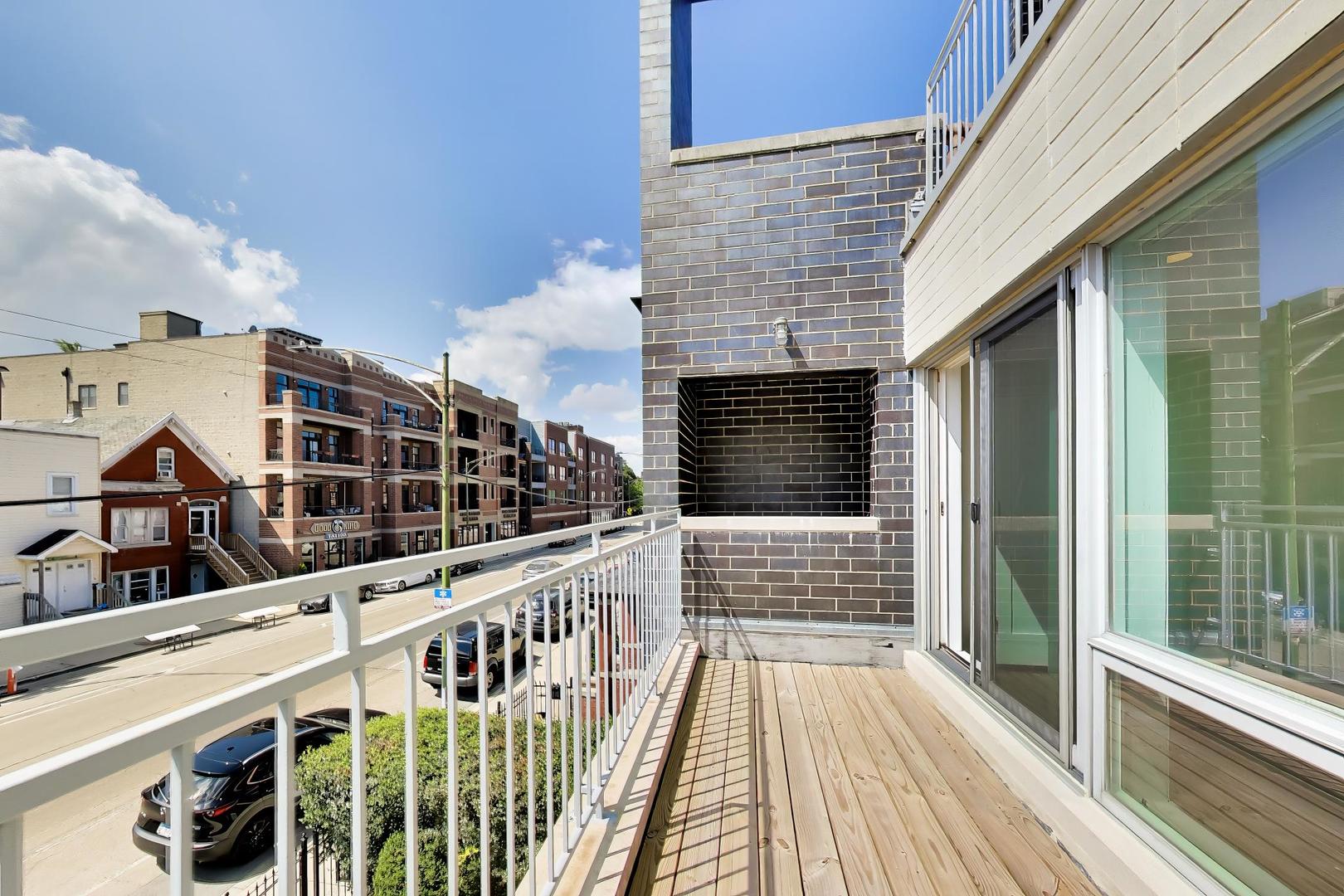 3045 N Clybourn Avenue 2 Property Photo 19