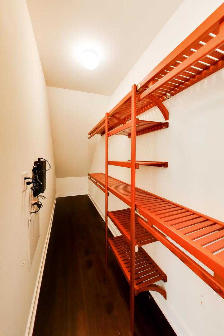 3045 N Clybourn Avenue 2 Property Photo 24