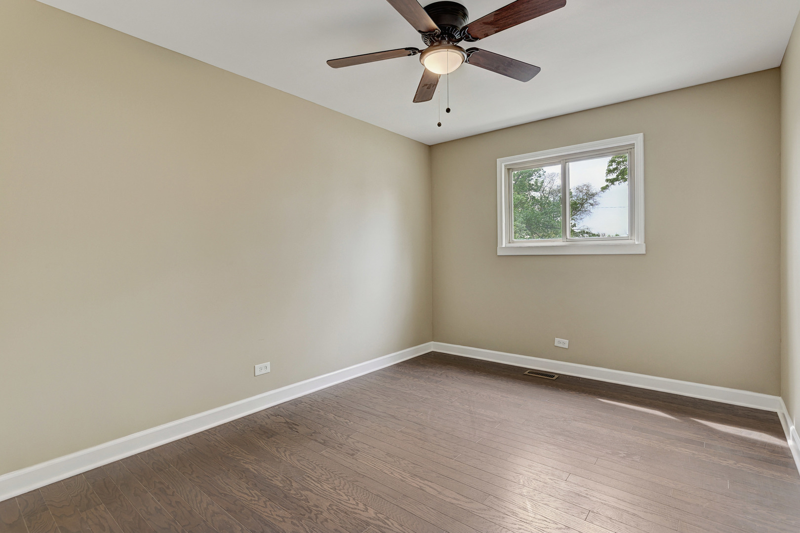 2347 S 17th Avenue Property Photo 21