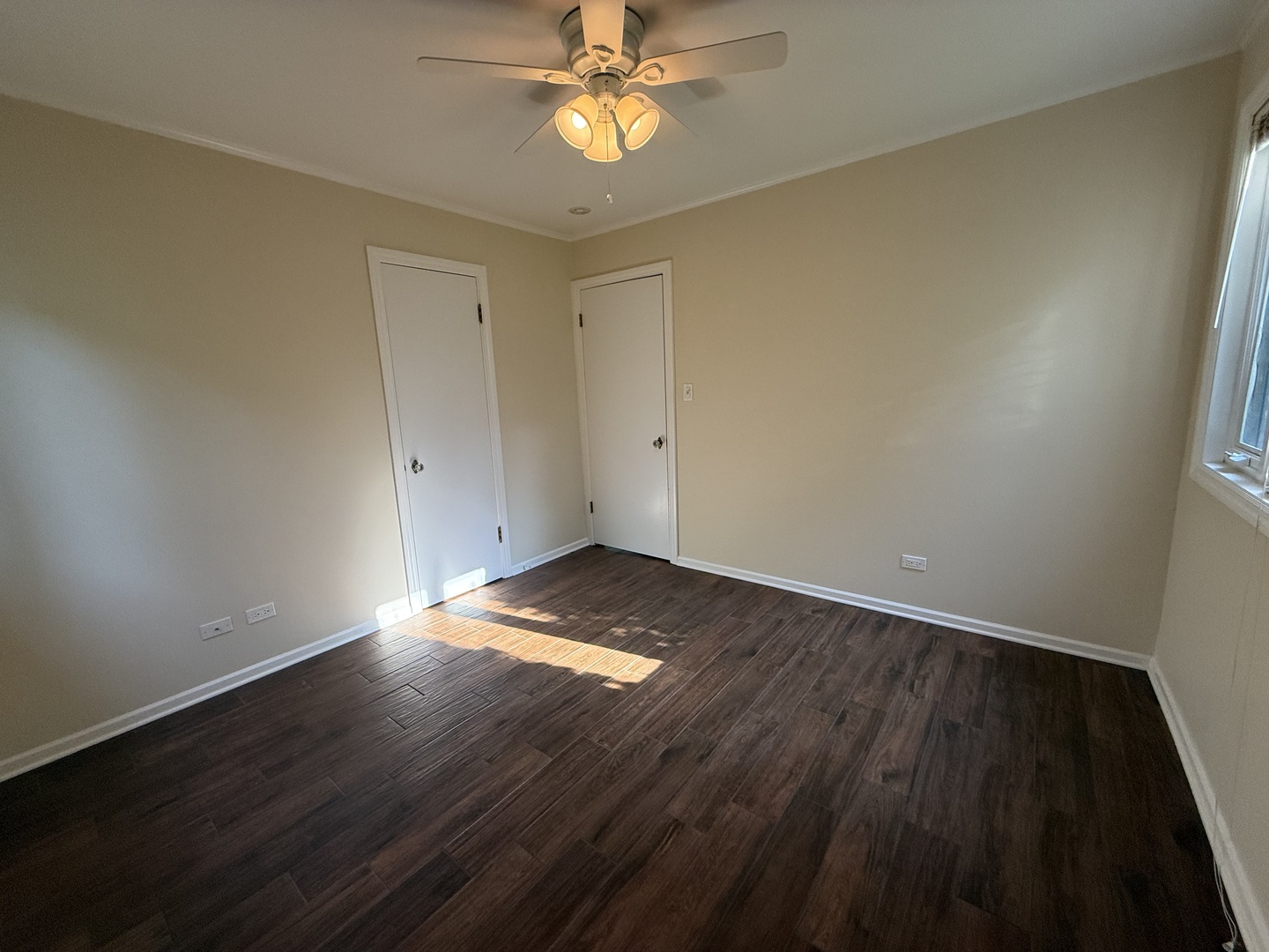 525 7th Avenue Property Photo 6