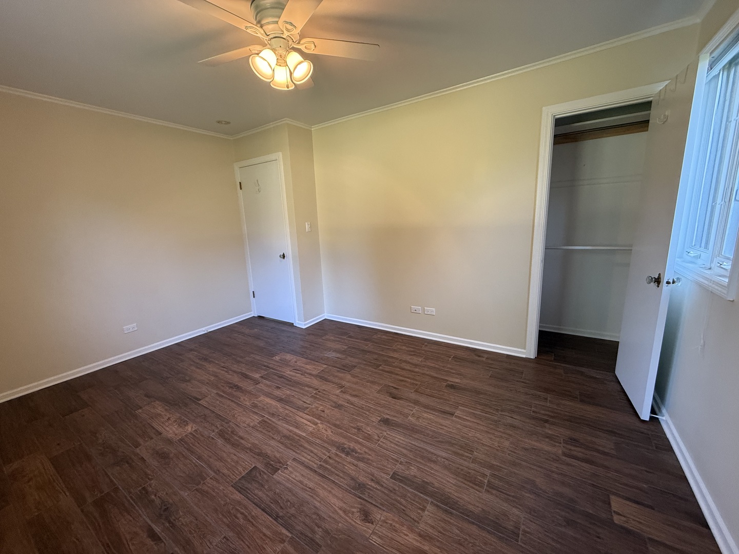 525 7th Avenue Property Photo 7