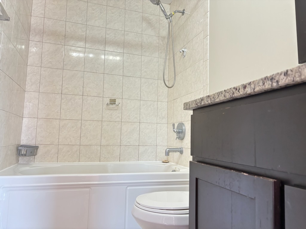 3856 S Parkway Drive 3a Property Photo 16