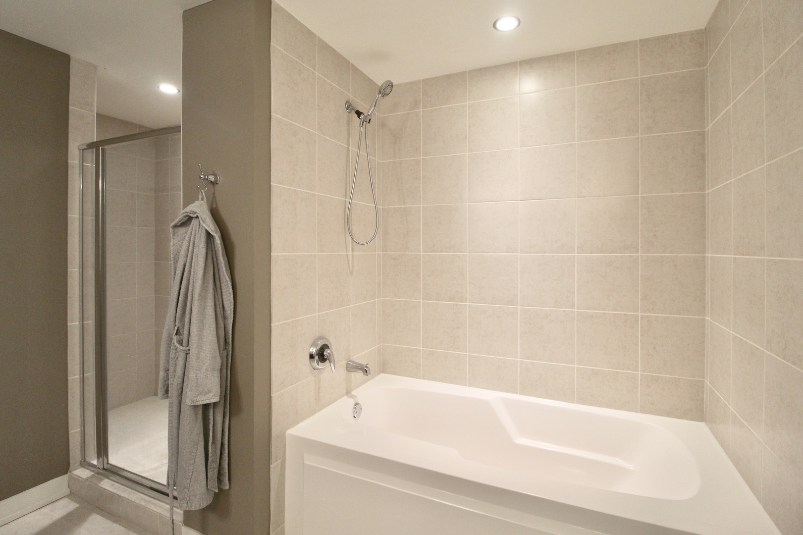 12747749 Property Photo 14