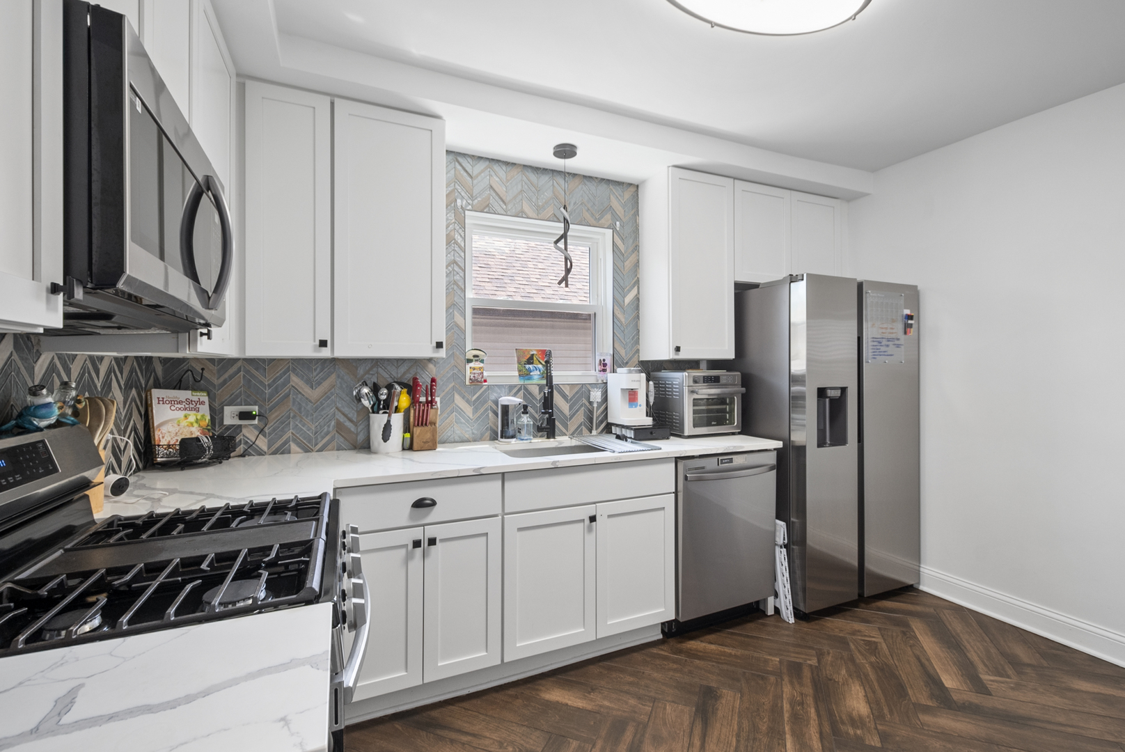 10904 S Kedzie Avenue Property Photo 11