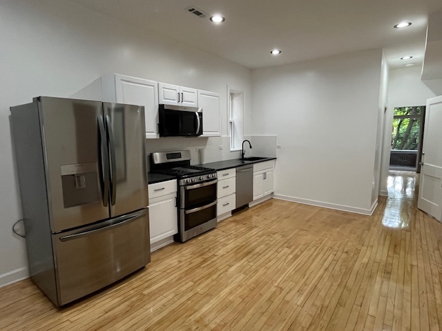 820 N Leavitt Street 2 Property Photo 3