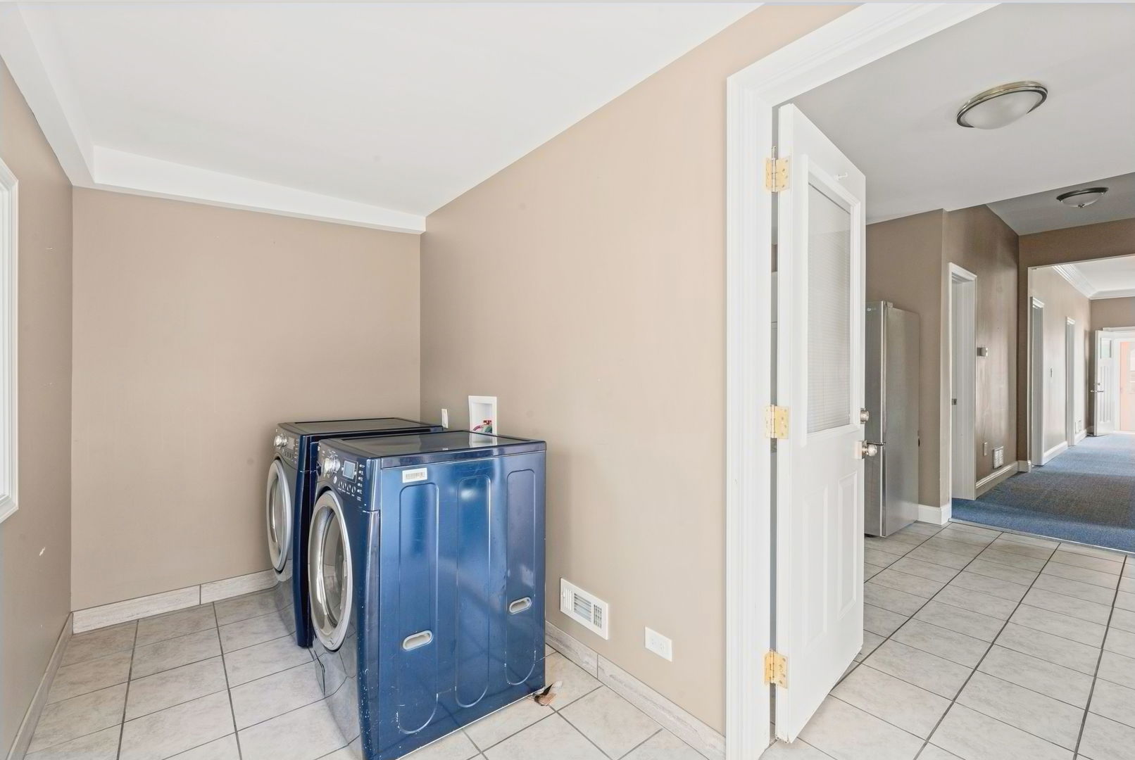 107 E Prairie Street Property Photo 15