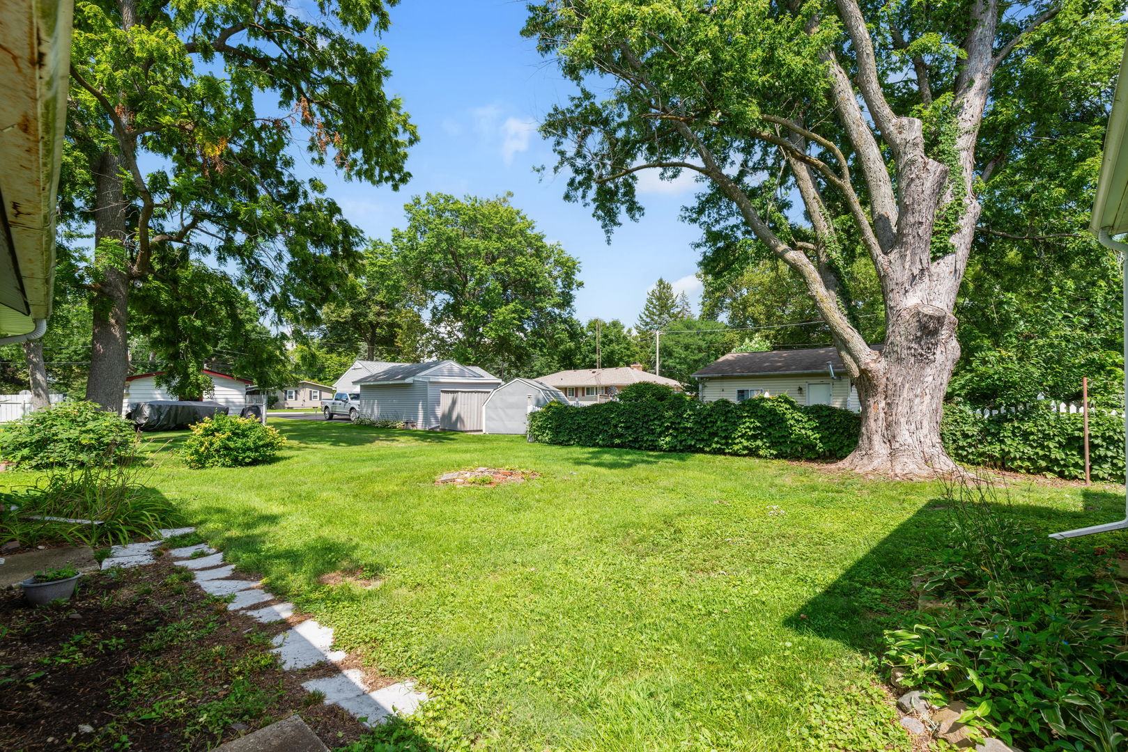 107 E Prairie Street Property Photo 19