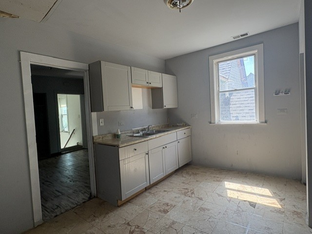 8028 S Normal Avenue Property Photo 9