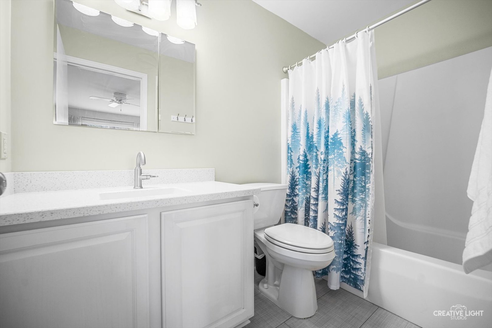 687 S Elizabeth Street Property Photo 11