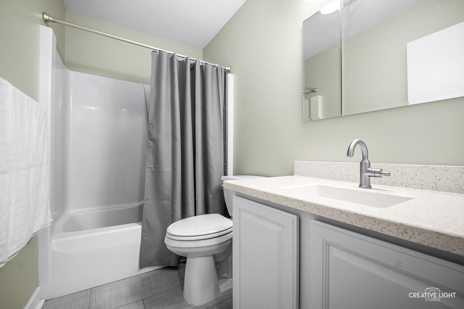 687 S Elizabeth Street Property Photo 13
