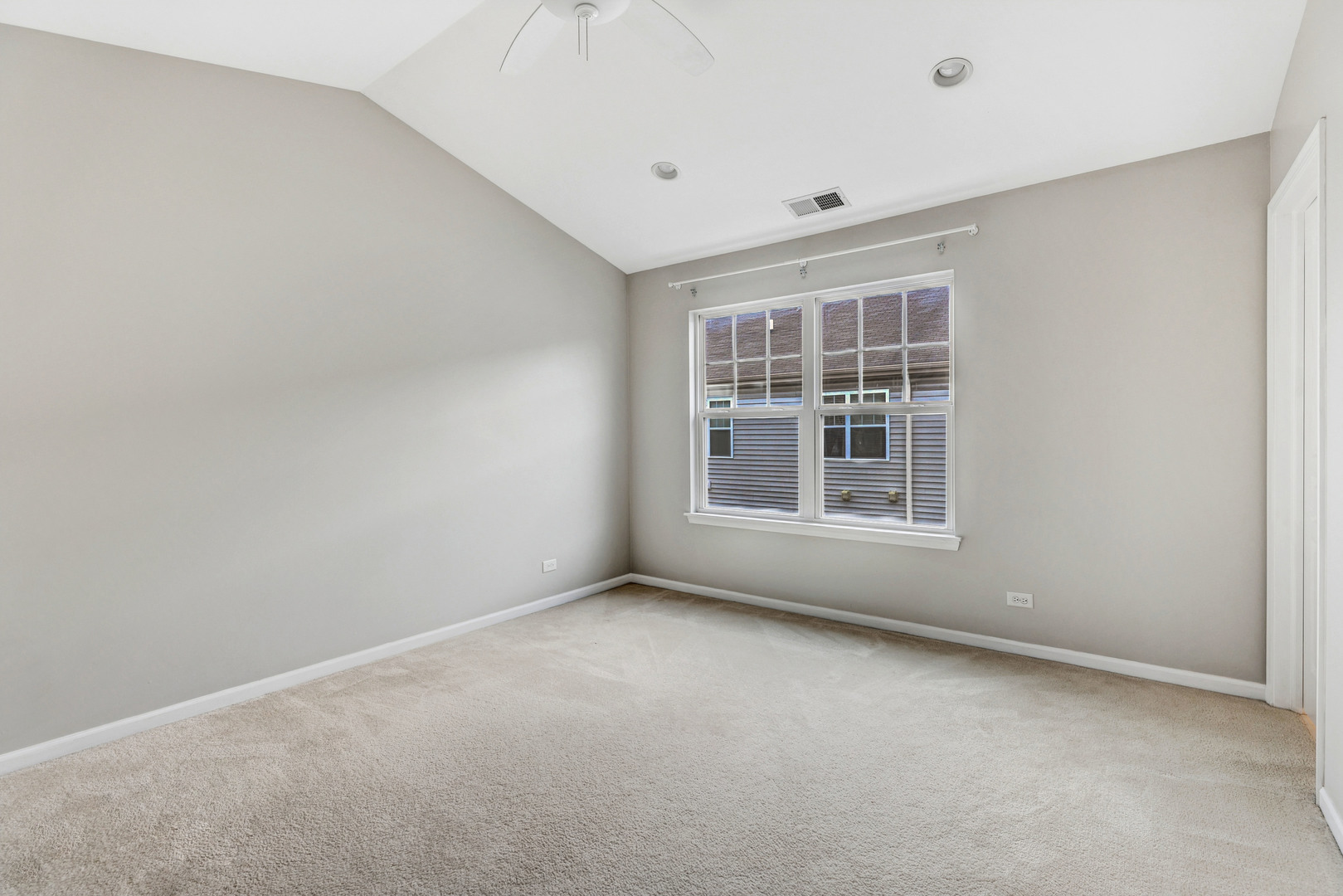 318 Laurel Avenue Property Photo 23