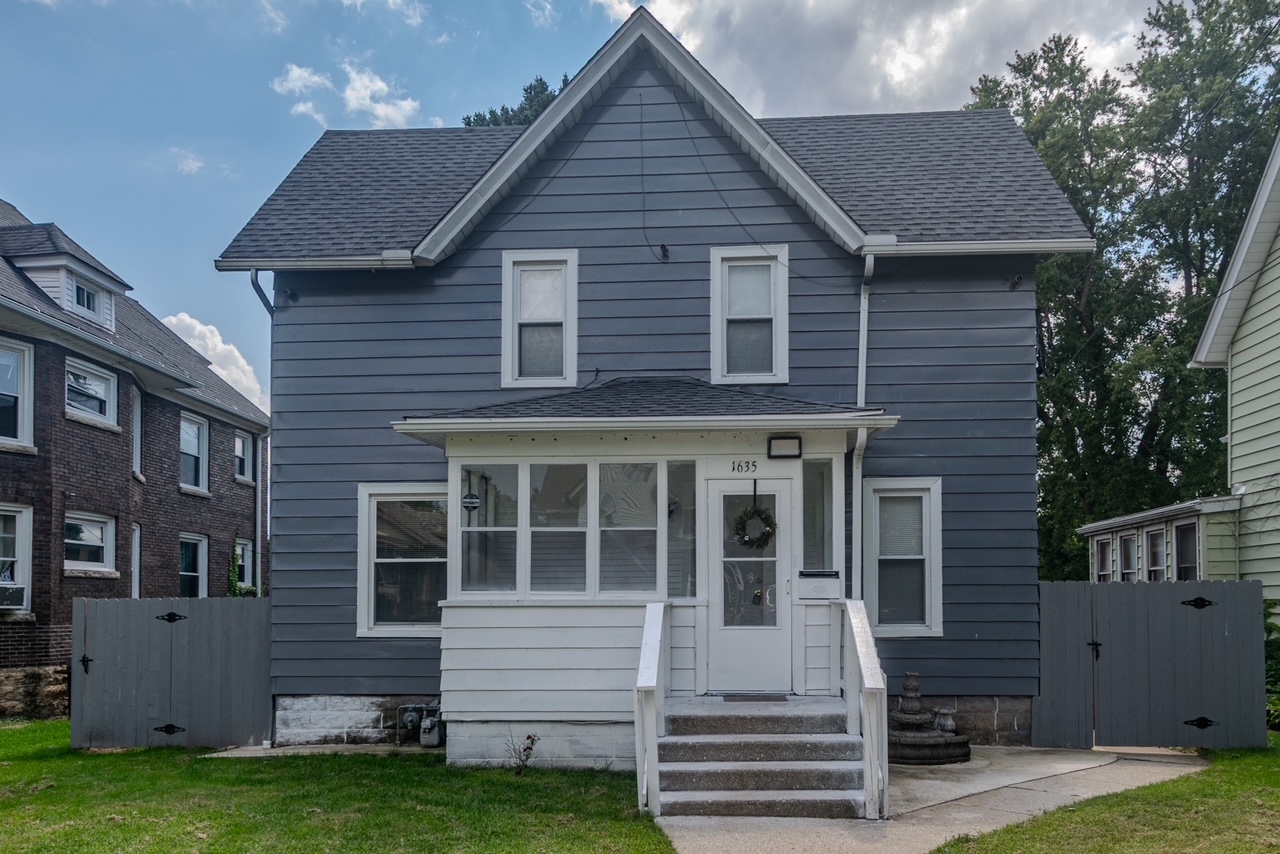 1635 5th Avenue Property Photo 1