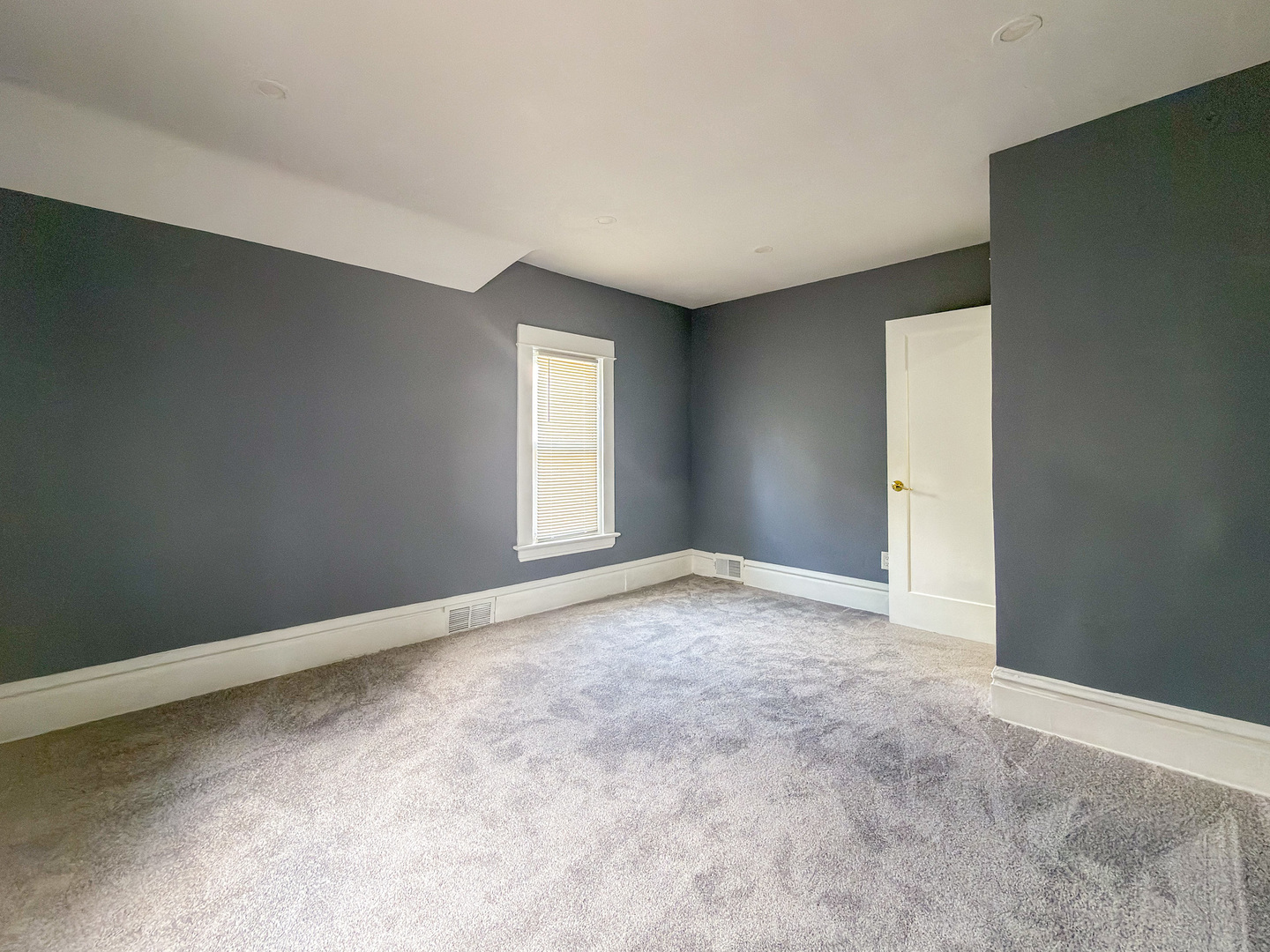 1635 5th Avenue Property Photo 21